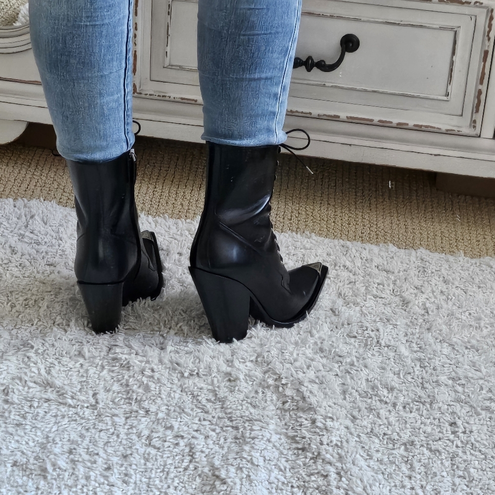 MICHAEL KORS Collection RADCLIFFE RUNWAY Leather Boots Sz 39.5 NIB - Picture 3 of 9